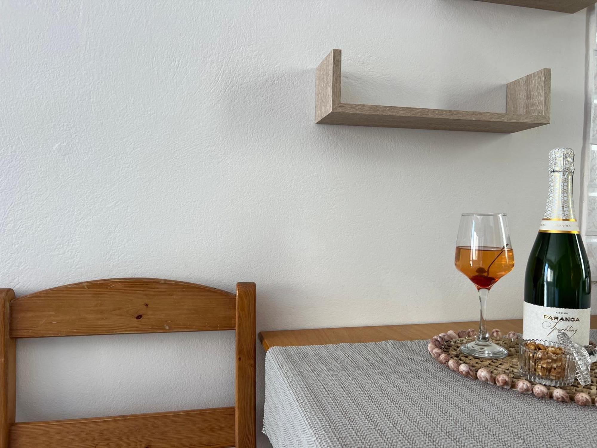 Artemis Rooms Two Steps By The Sea Platanés エクステリア 写真