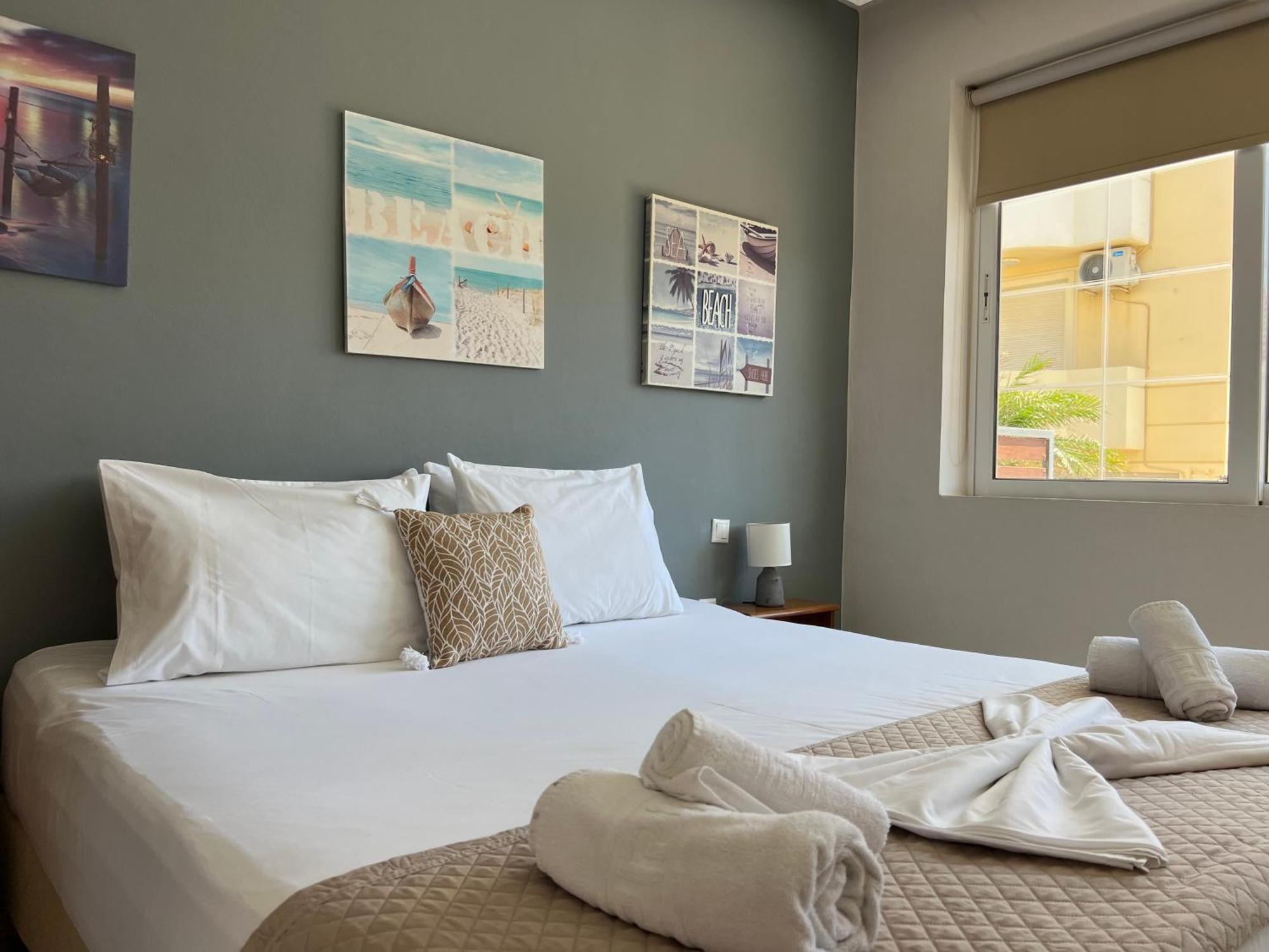 Artemis Rooms Two Steps By The Sea Platanés エクステリア 写真