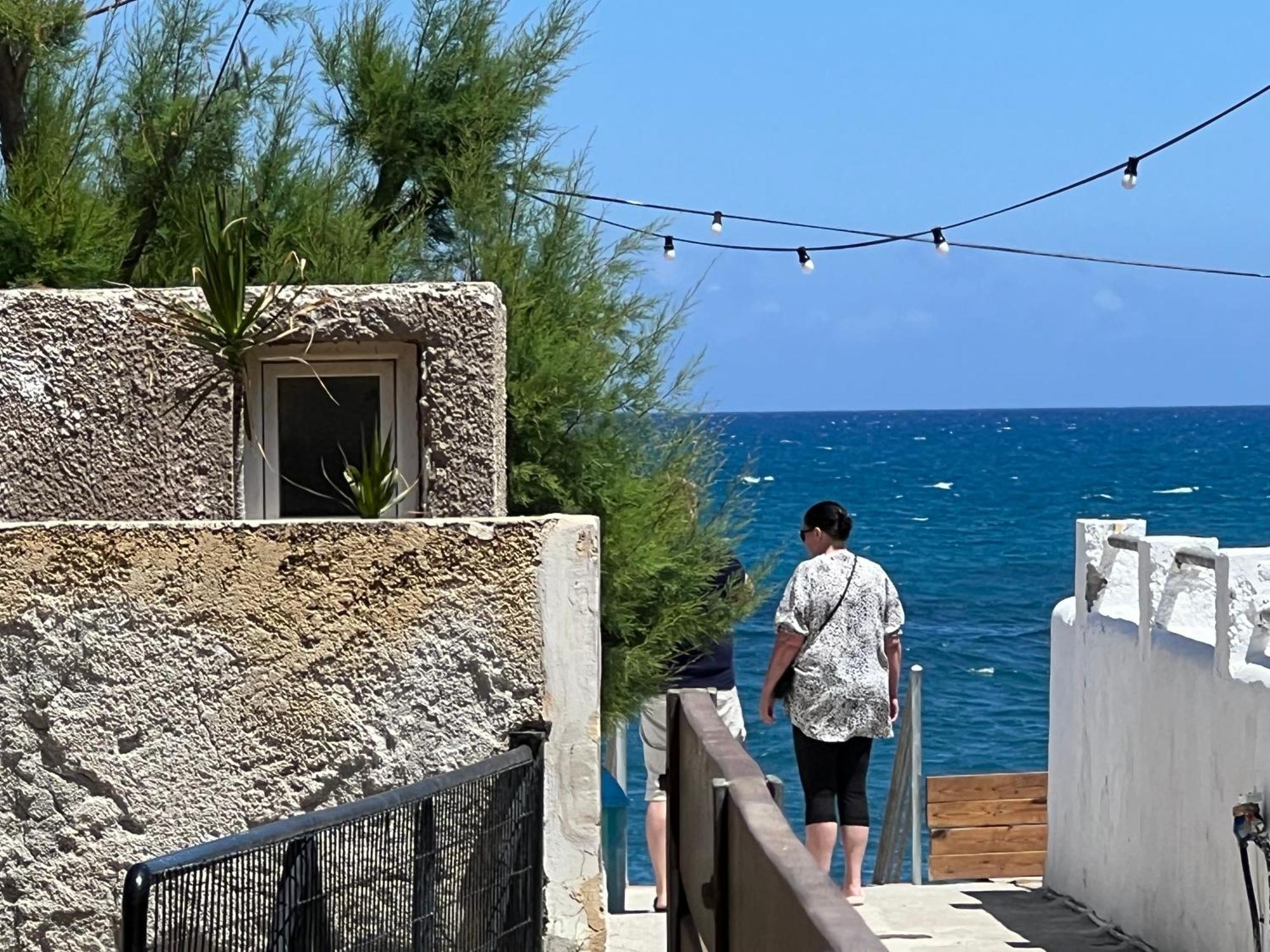 Artemis Rooms Two Steps By The Sea Platanés エクステリア 写真